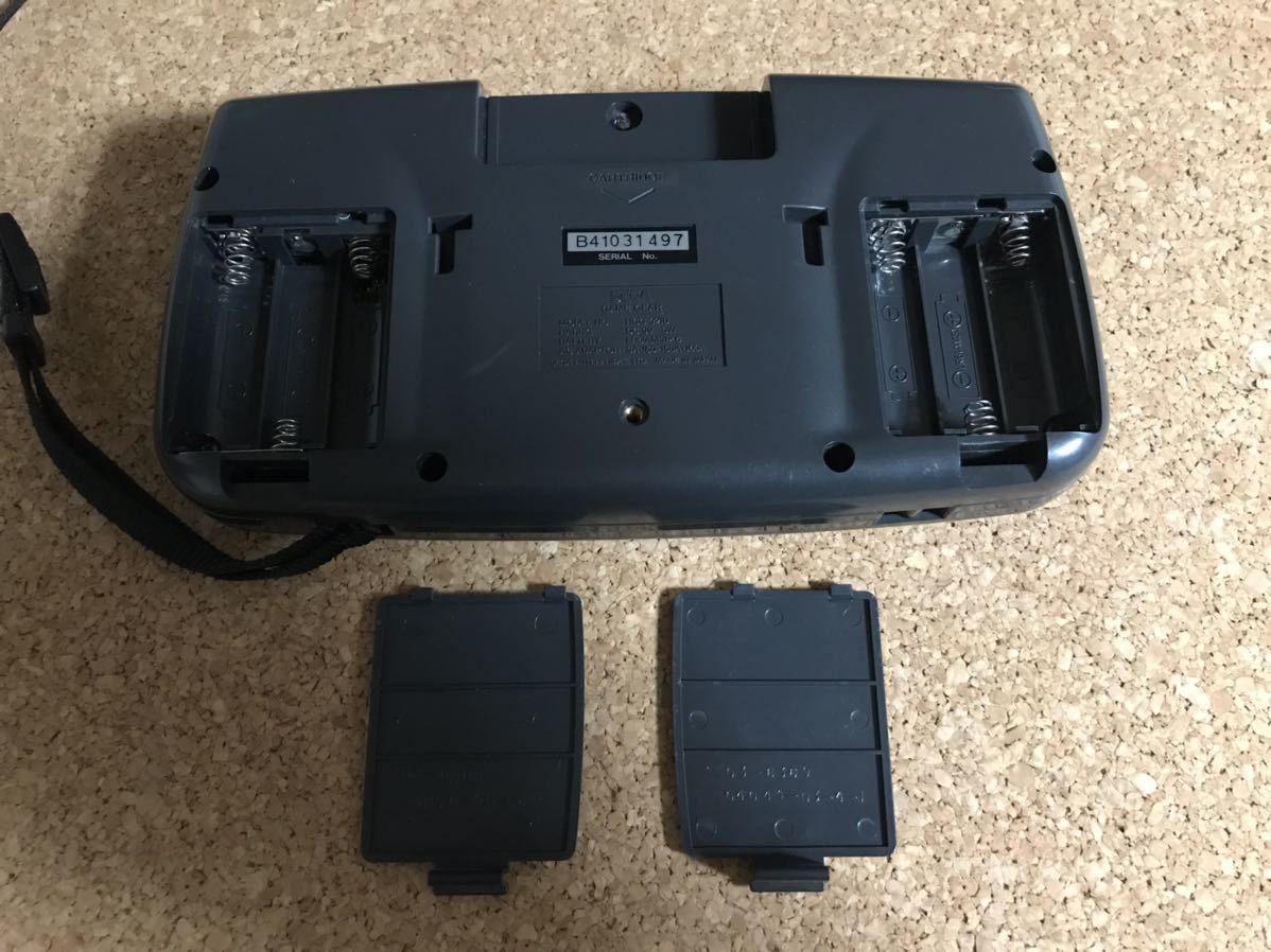 SEGA GAME GEAR 本体（極美品）ジャンク ジャンク) SEGA セガ 《GAME GEAR 》ゲームギア (HGG-3210)本体&《DSi