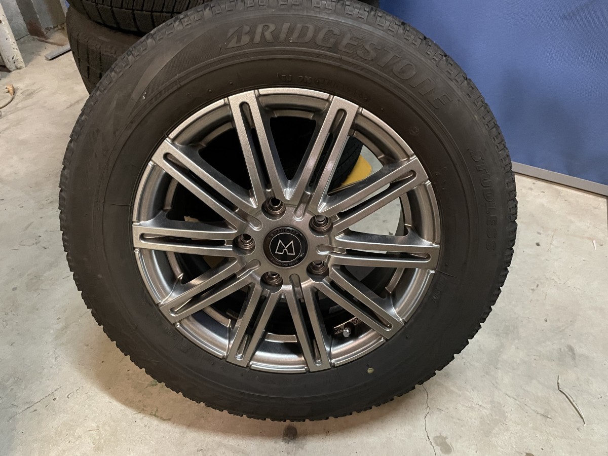 ブリヂストン ブリザック スタッドレス2016年製 MANARAY アルミ  