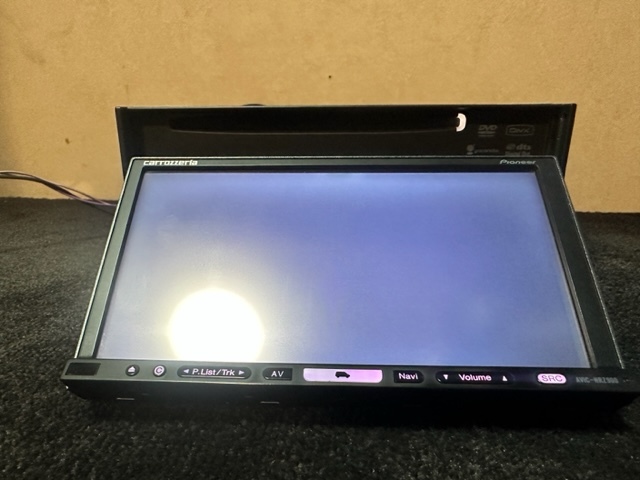100%新品，新品 カロッツェリア HDDナビ AVIC-HRZ900 楽ナビ 地図データ2011年　 ☆送料無料☆ 