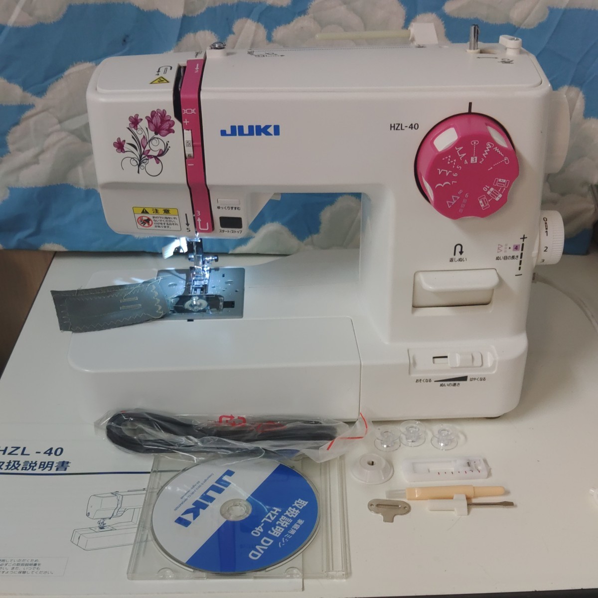 JUKI　コンパクト電子ミシン　HZL-40