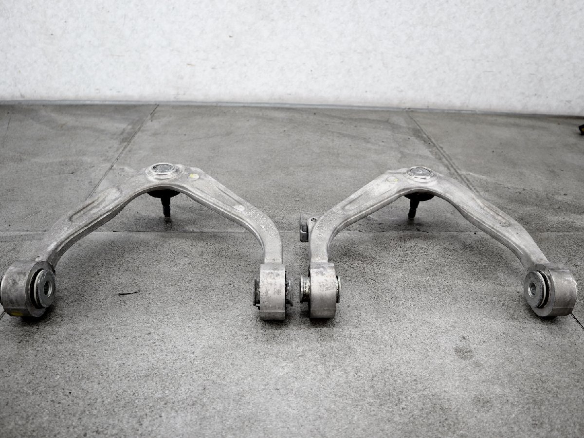 アルファロメオ 159 ABA-93922 2.2JTS ti 純正 フロント サスペンション アッパーアーム 左右セット ※ SX 51835397 DX 51835398