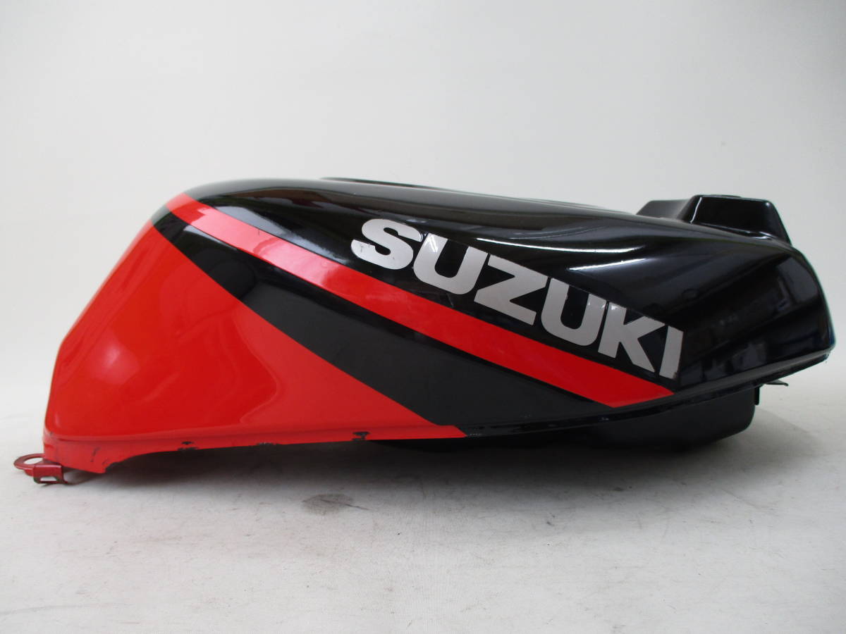 GSX-R1100(GV73A)のタンク SUZUKI GSX1100-R 燃料タンク GSX-R1100