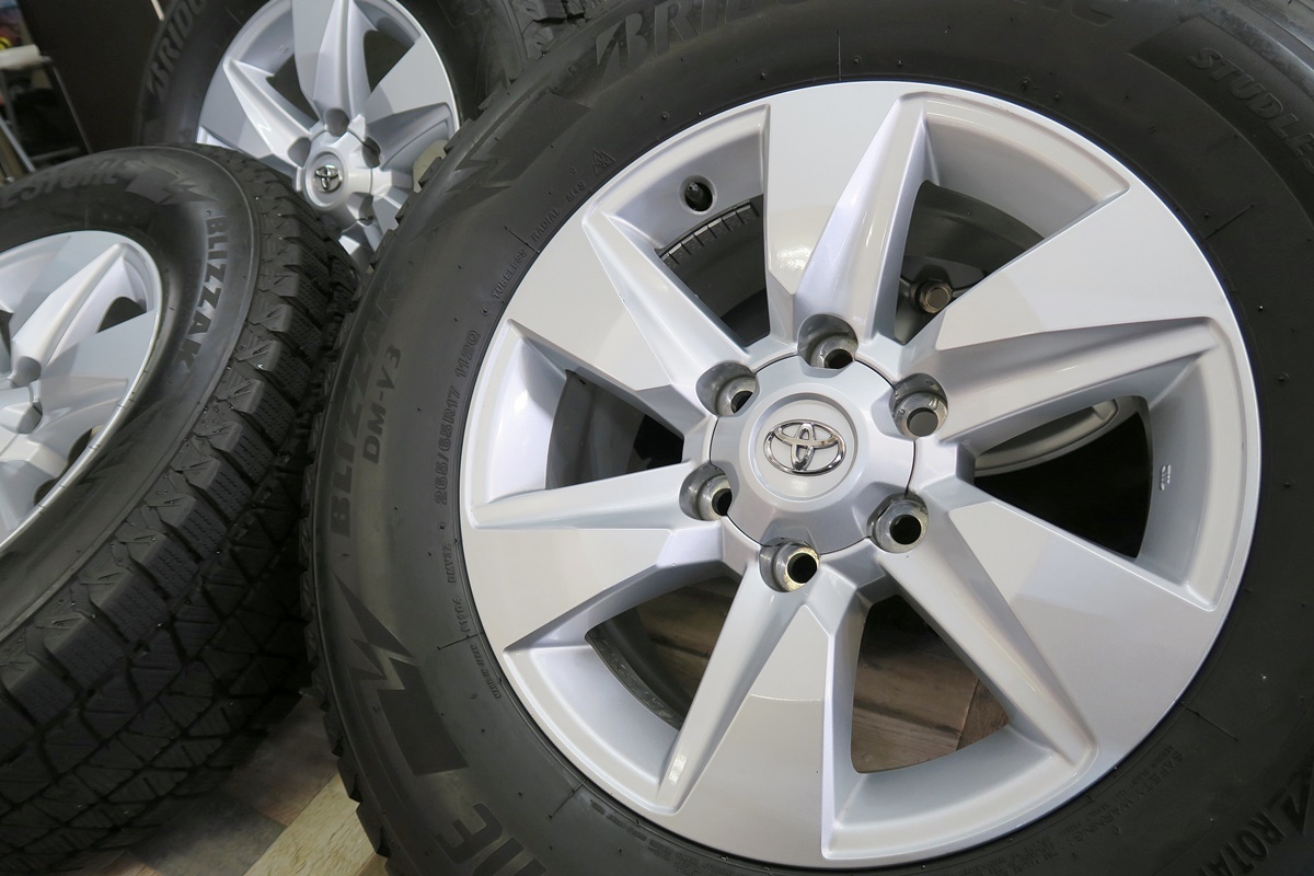 プラド150 ブリヂストン DM-V3 ブリザック 24年製 純正ホイールセット