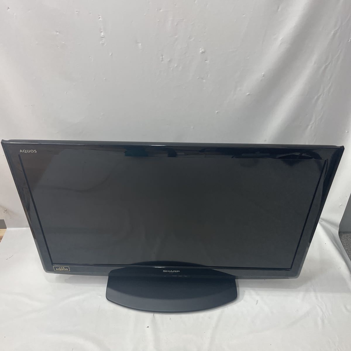 2011年製 SHARP 32インチ液晶テレビ2011年製 車用品・バイク用品 【中古】 2011年製 SHARP 32インチ液晶テレビ2011年製 車用品・バイク用品 【中古】
