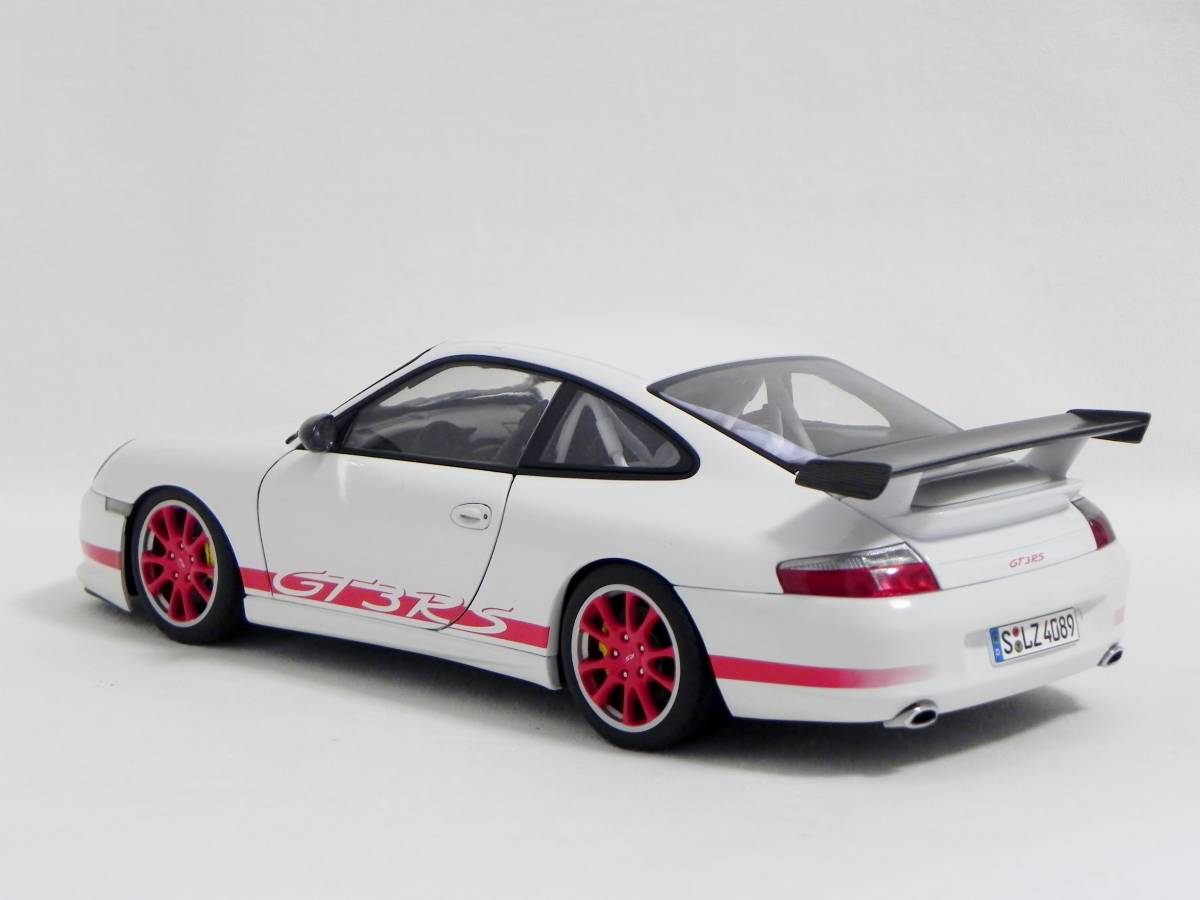 オートアート 1/18 ポルシェ 911 996 GT3 RS ホワイト / レッドライン