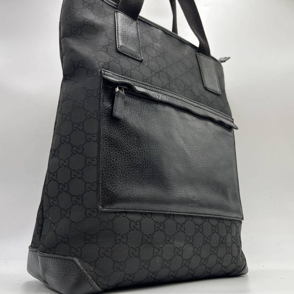 美品✨グッチ ggキャンバス レザー ビジネスバッグ A4 トートバッグ 極美品 GUCCI グッチ トートバッグ メンズ ビジネスバッグ A4 GG