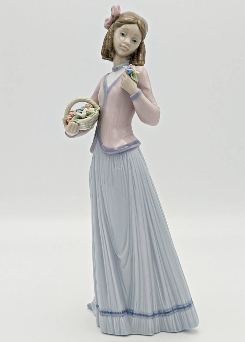 希少 限定版【リヤドロ会員限定作品『Innocence in Bloom』春の香り #7644 コレクターズソサエティ印 高さ 25.0cm スペイン リヤドロ社】