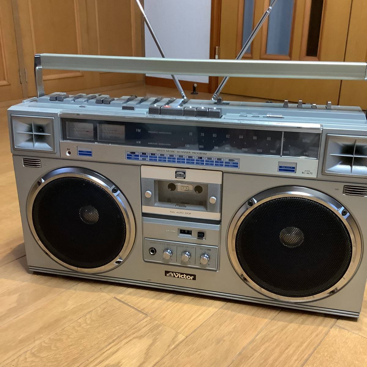 ☆ ビクター Victor ラジカセ RC-M70 カセッター 動作品 ☆ ビクター