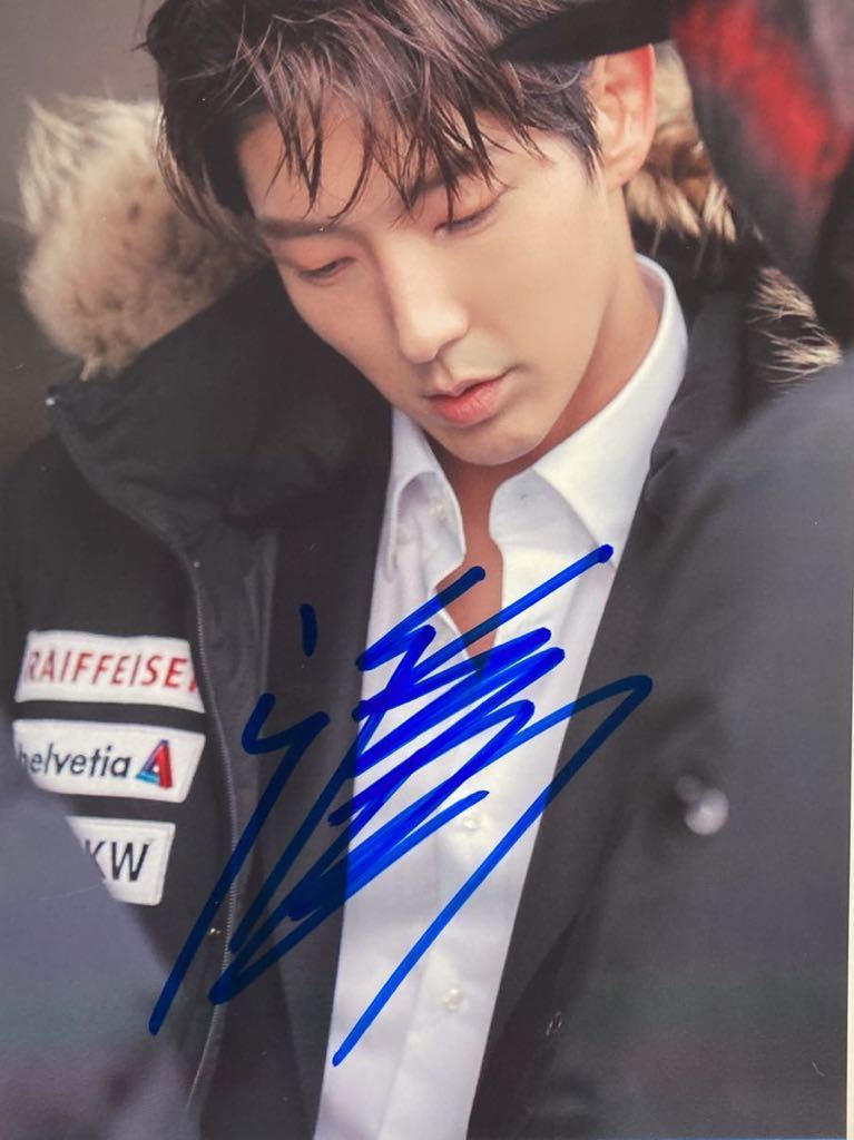 イ・ジュンギ直筆サイン入り2Lサイズ写真…Lee Joon-gi…ホテルデルーナ…18