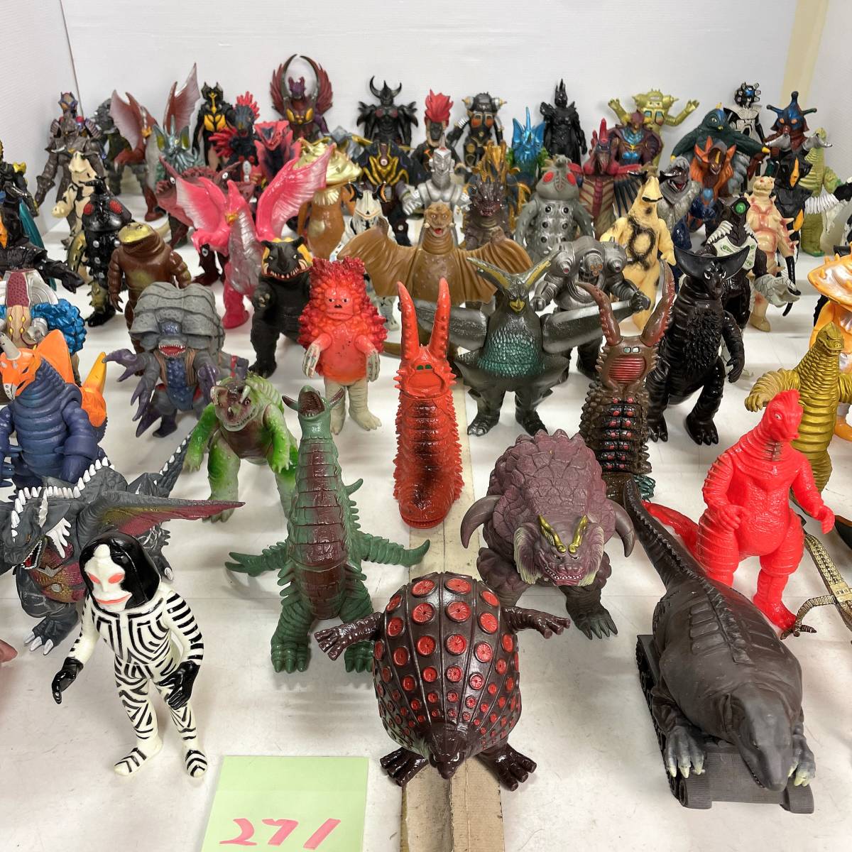 ウルトラマン 怪獣 宇宙人 ウルトラ怪獣シリーズ ① ソフビ ソフト