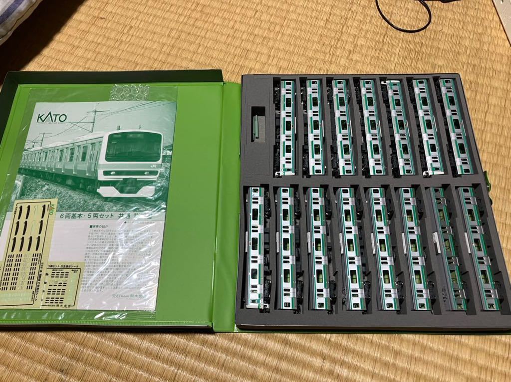 カトー E231系0番台常磐線快速15両フル編成。