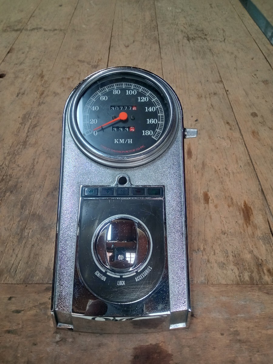 ハーレースピードメーター ハーレー スピードメーター 74775-11C