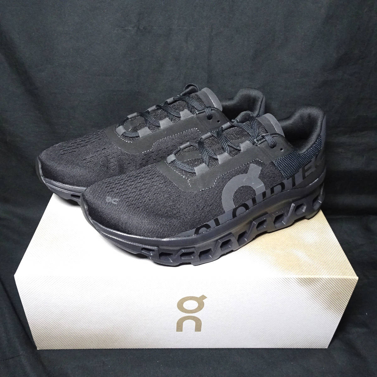 On オン Cloudmonster クラウドモンスター BK ブラック メンズ26.5cm