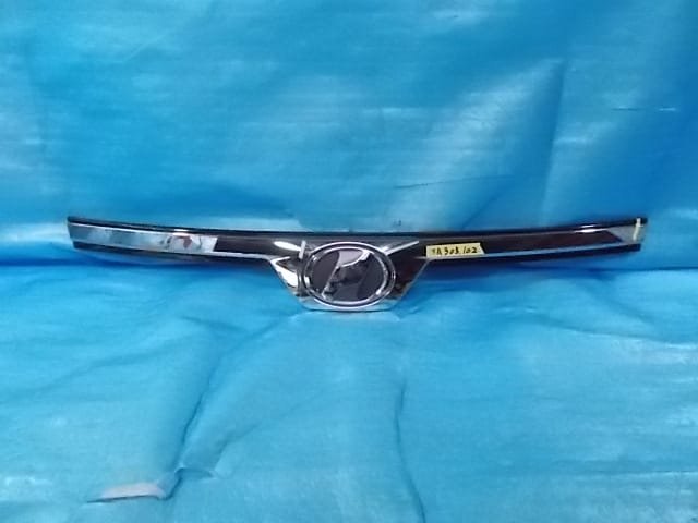 ヴォクシー ZRR80 後期 ボンネット ガーニッシュ №TA305102