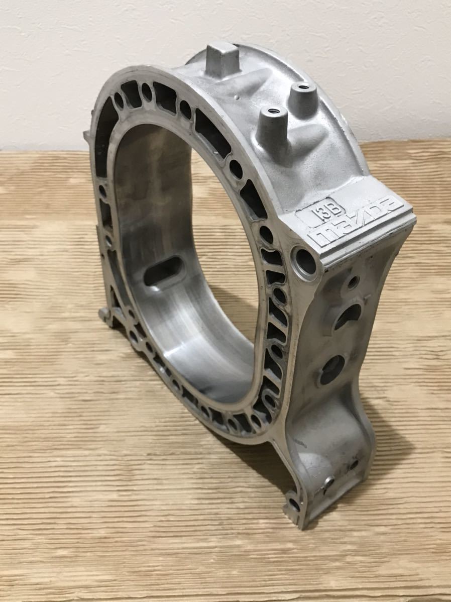 ☆中古再使用可☆ロータリーエンジン オブジェ ローターハウジング フロントRX-7 FD3S用 13B-REW 後期