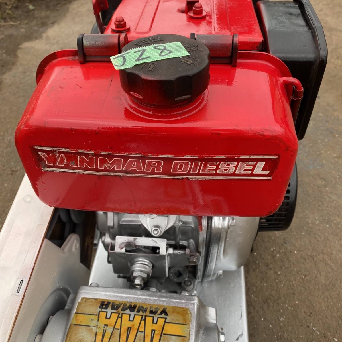 発動機「ヤンマーディーゼルNS40型」（寒冷時起動方法）Oil engine