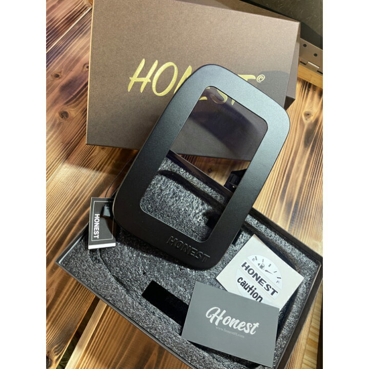 HONEST×CRSコラボ 給油口カバー ハイエース エセックスガラスリッド