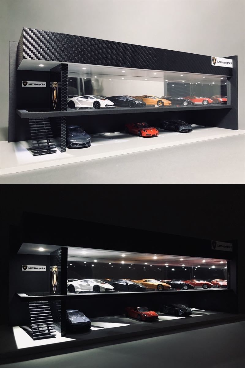 ミニカー専用ジオラマ：1/64 カーディーラーⅢ（光沢カーボン）／最大 