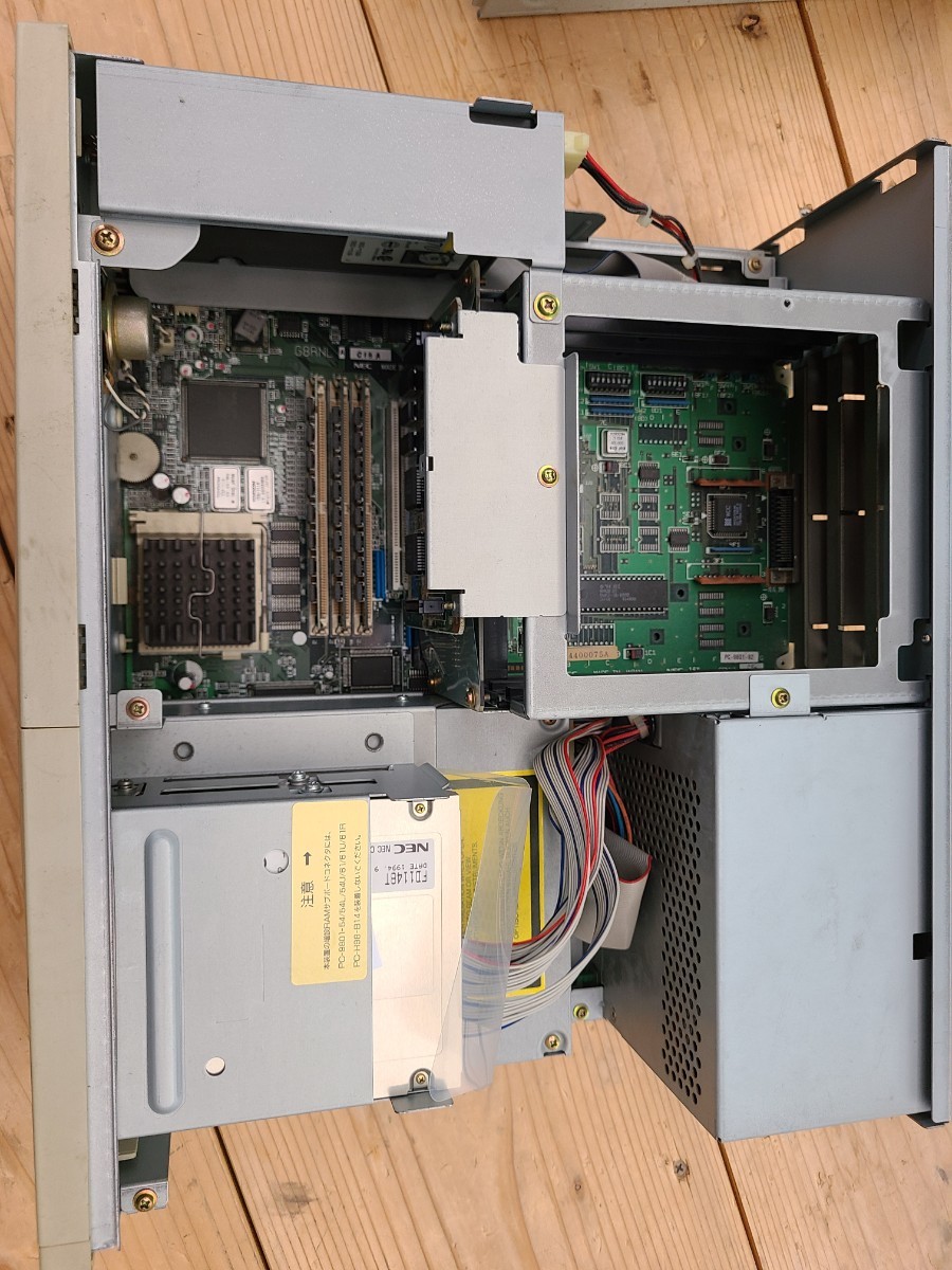 ◎ NEC PC-9821 XP/U8W パーソナルコンピューター 通電可 ジャンク品 