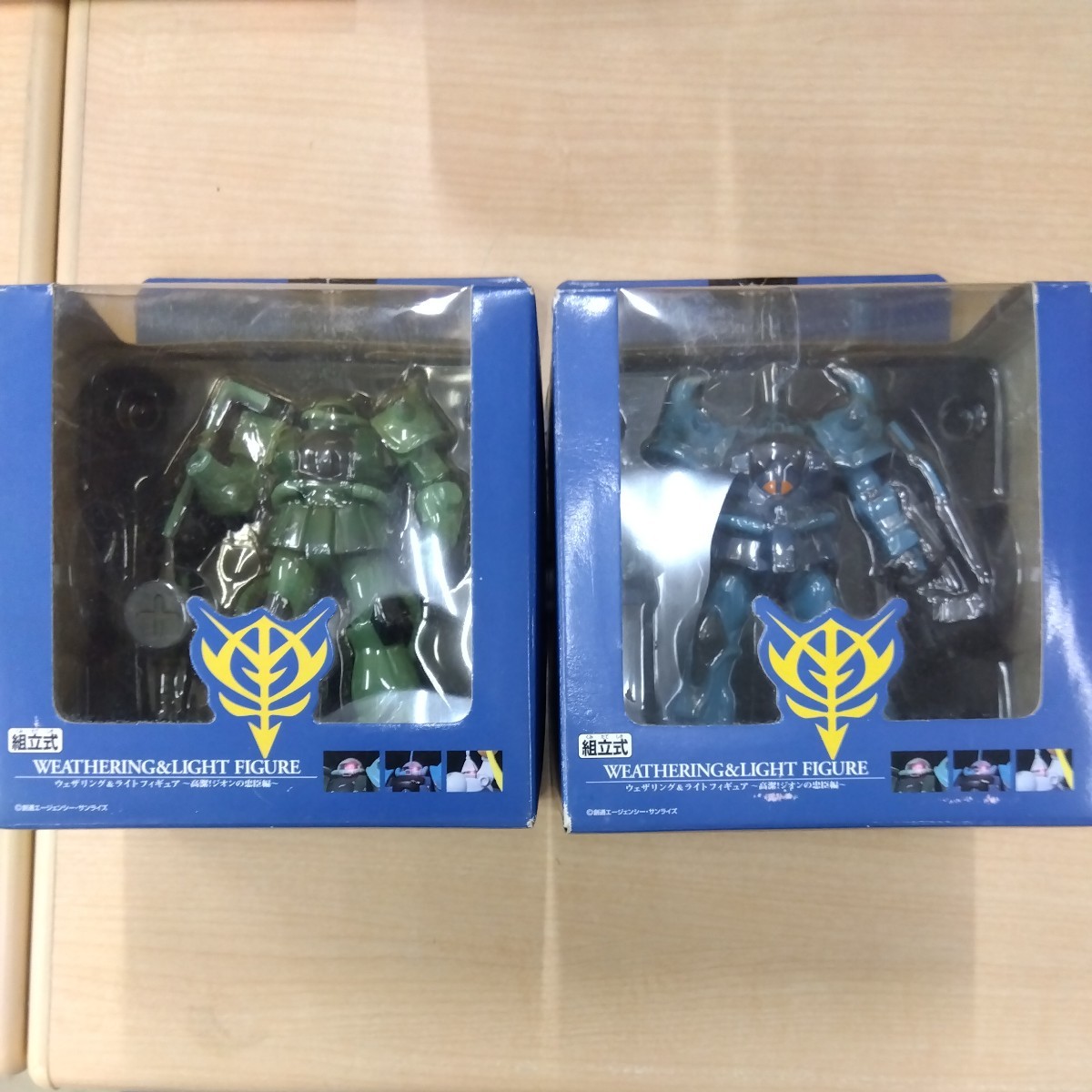 【 まとめ売り 】 バンプレスト ウェザリング&ライト フィギュア 高潔!ジオンの忠臣編 MS-06F ZAKU II MS-07B3 GOUF CUSTOM HA060700 1円_1