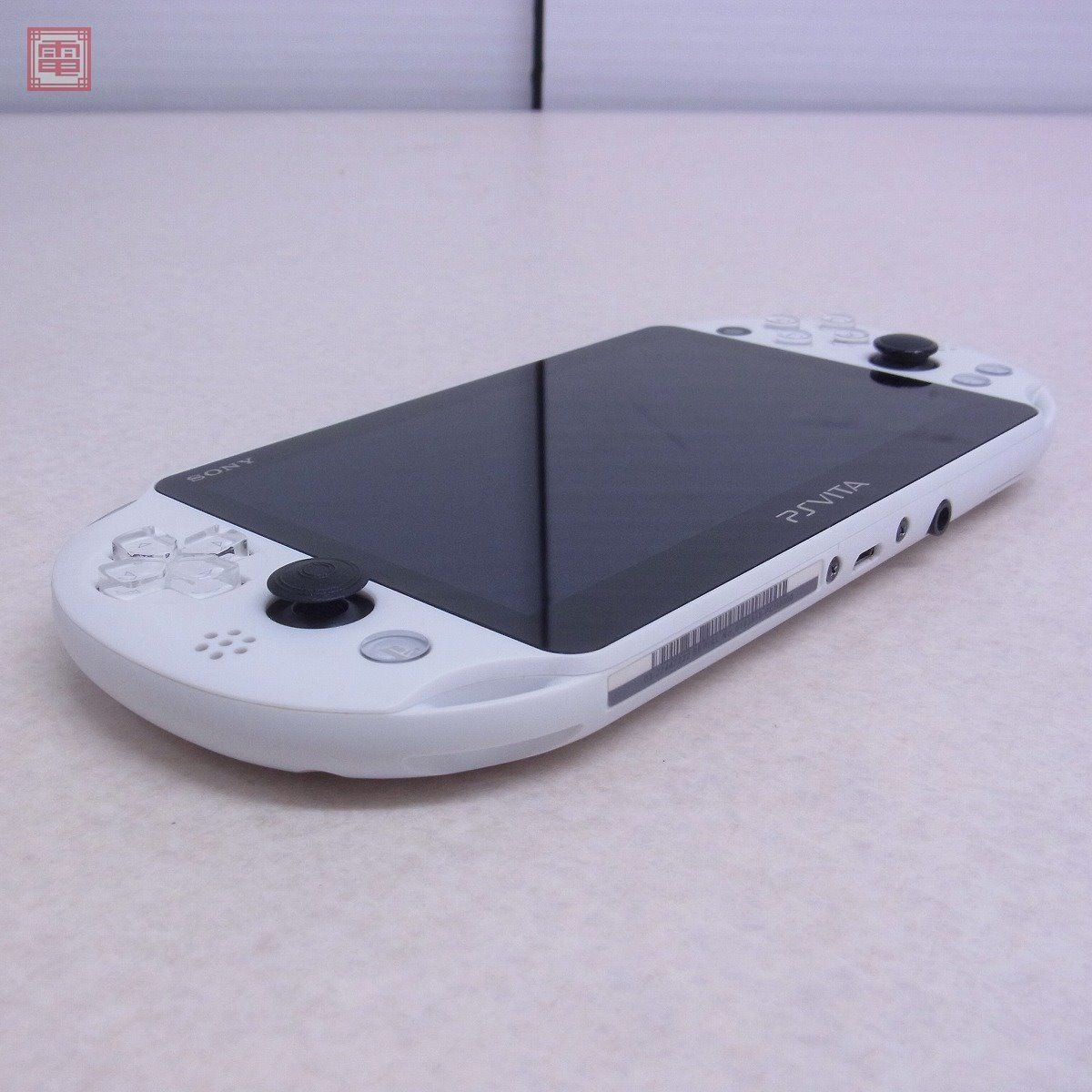 PS Vita 本体 グレイシャー・ホワイト PCH-2000 ソニー SONY ソフト+ 