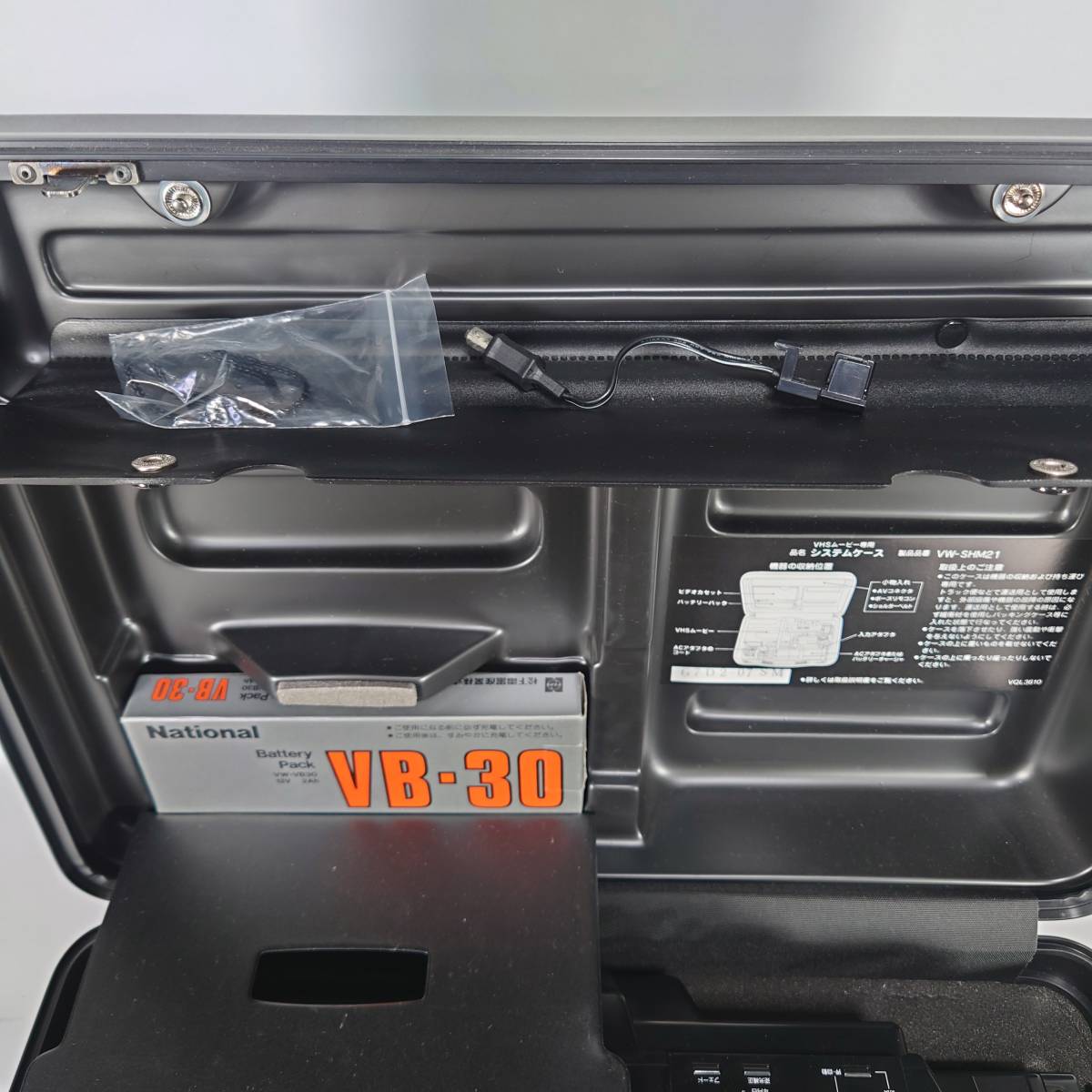 通電OK National NV-M21 マクロードムービー VHSビデオ一体型カメラ