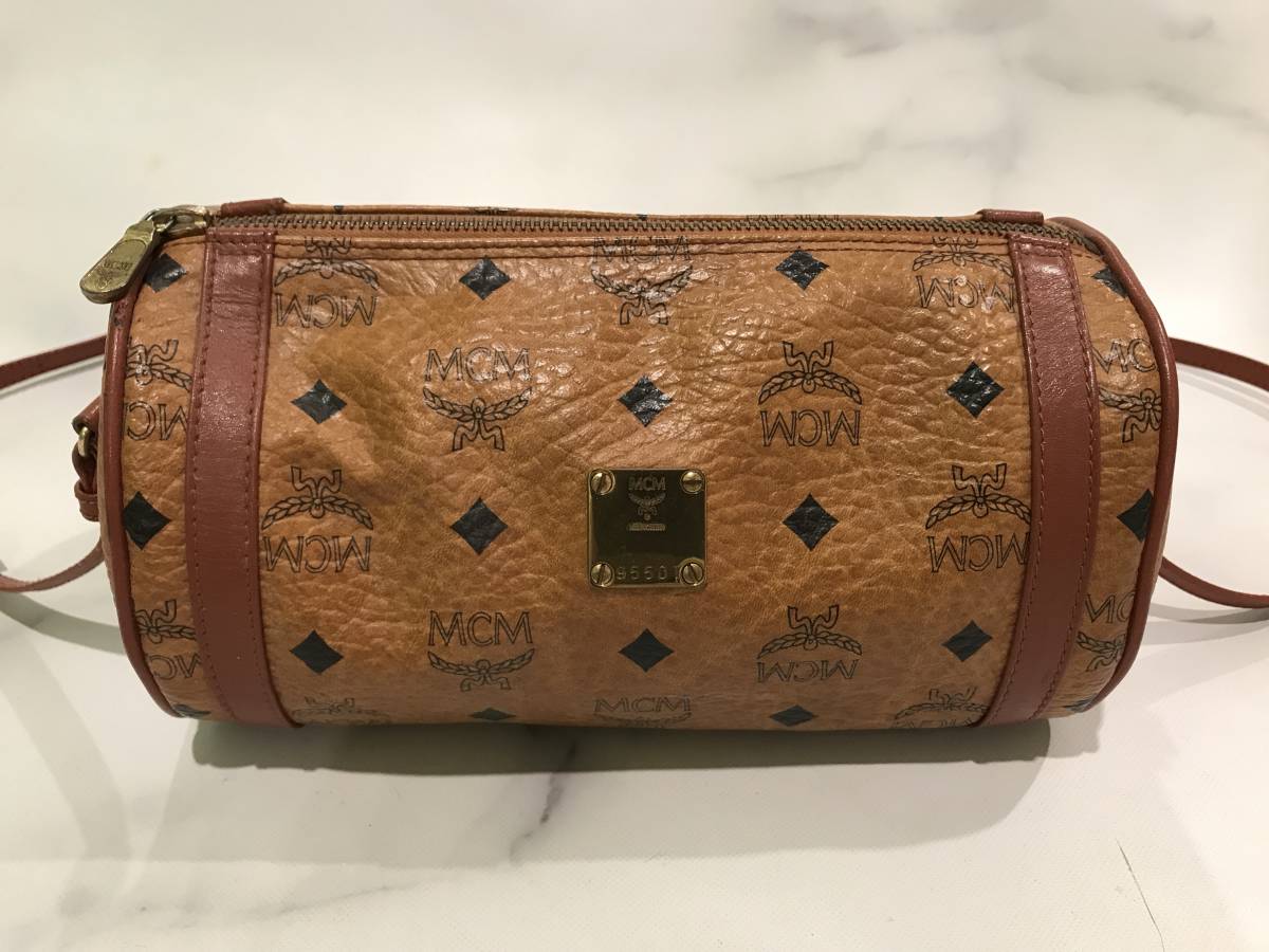 MCM ショルダーバッグ ロゴグラム ヴィセトス レザー キャメル(かばん  