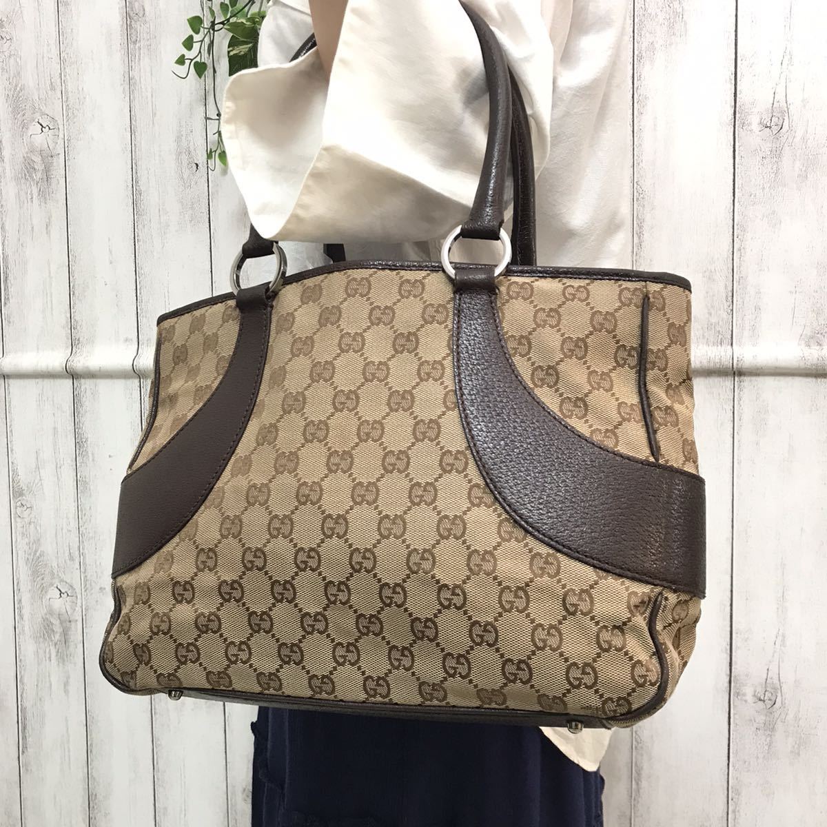 GUCCI トートバッグ ハンドバッグ GGキャンバス 黒 A4サイズ可能