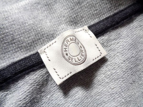 HERMES エルメス セリエボタン ノーカラー 虚し デニムシャツ HERMES エルメス セリエボタン ノーカラー 虚し デニムシャツ