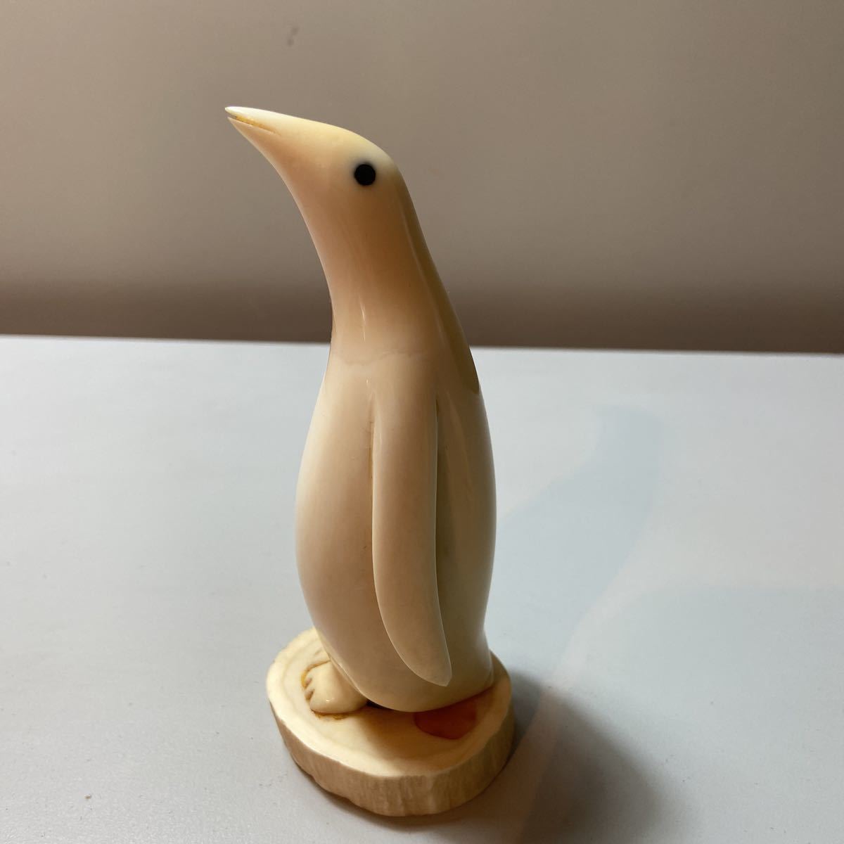a261)抹香鯨牙彫刻 ペンギン置物3体セット(オブジェ)｜売買された 