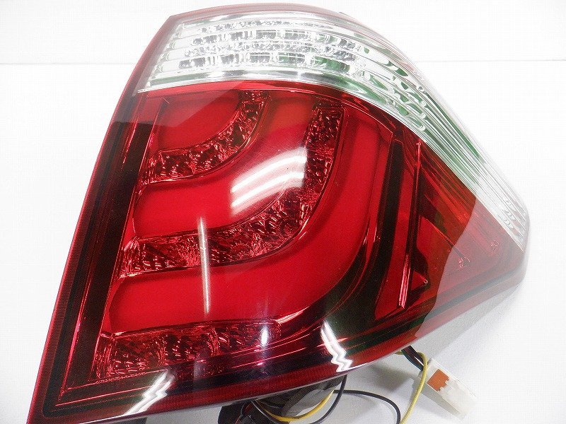 20系 アルファード 社外 テールランプ クリスタルアイ/CRYSTALEYE LED
