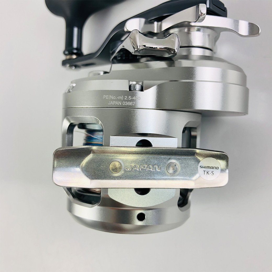 シマノオシアジガーFカスタム1500HG 右ハンドル （カスタム】シマノ 17  