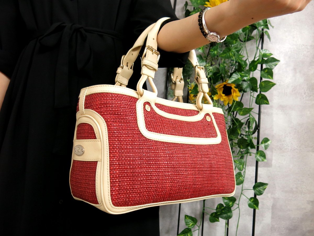 【大得価，新作登場】 超 CELINE セリーヌ ブギー ラフィア カーフ レザー 本革 ハンド バッグ 赤 クリーム G金具 腕掛け B5 書類 収納 Js37918(ハンドバッグ)｜売買されたオークション情報、yahooの商品情報をアーカイブ かばん、バッグ