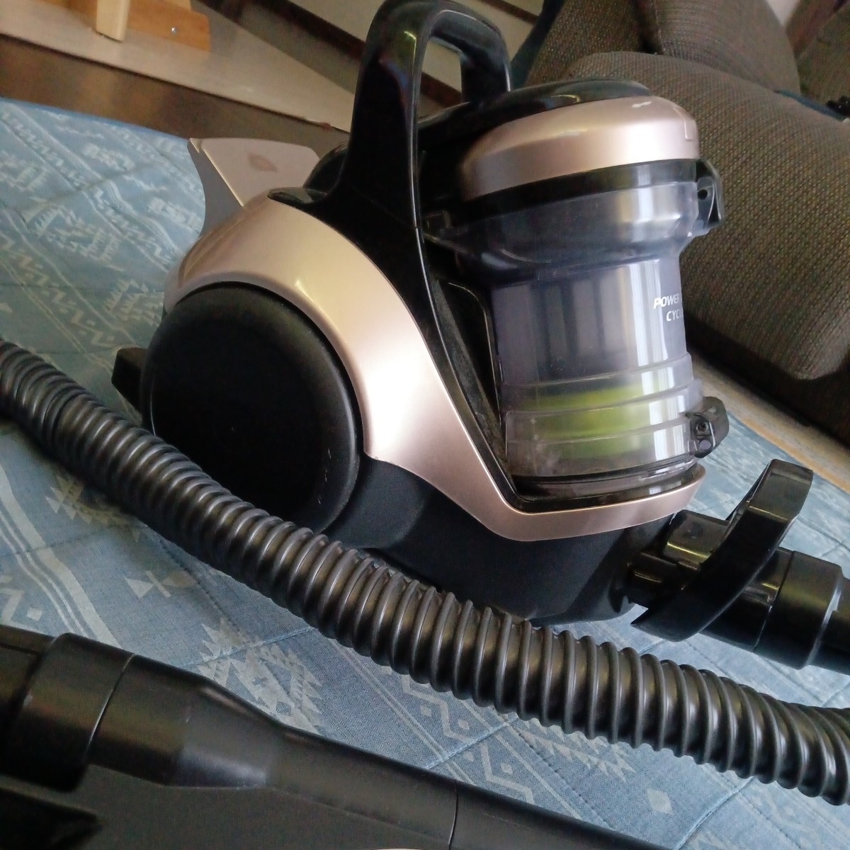 日立PV-BHL3000Jらくかるパワーブーストサイクロン ヘッドなし。 HITACHI サイクロン掃除機 ヘッド無し HITACHI 日立 サイクロン式掃除