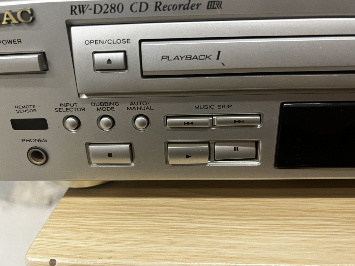 TEAC RW-D280 CDデッキ　CDレコーダー　CDプレイヤー【中古】[CWG004] RW-D280 CDレコーダー CDプレーヤー JTEAC ダブルデ |