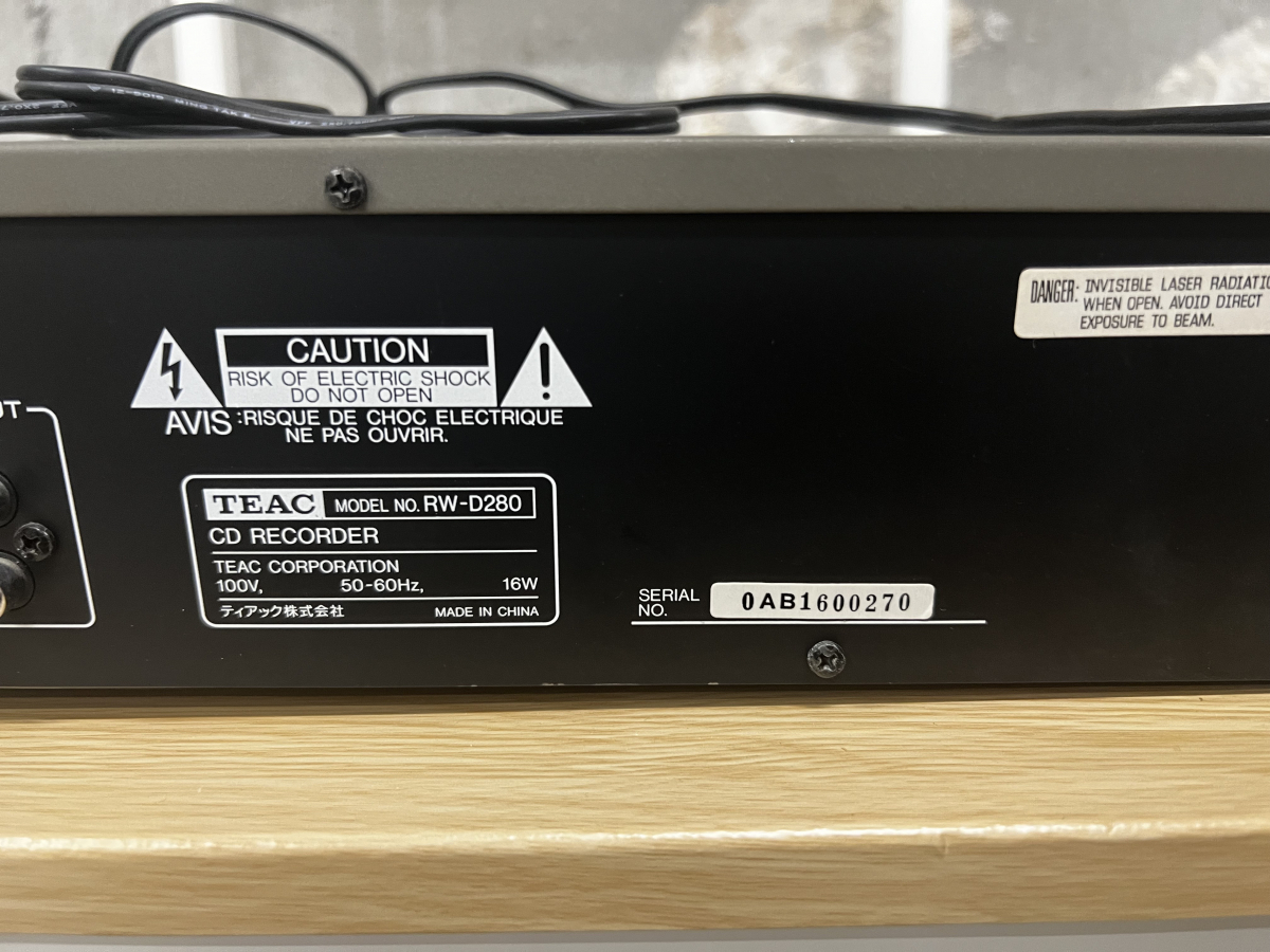TEAC RW-D280 CDデッキ　CDレコーダー　CDプレイヤー【中古】[CWG004] RW-D280 CDレコーダー CDプレーヤー JTEAC ダブルデ |