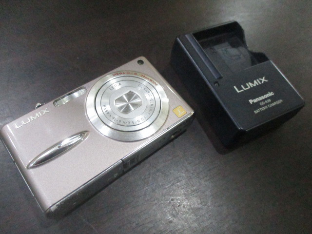 Panasonic DMC-FX100 Camera Digital Review LUMIX Lumix - 12.2MP