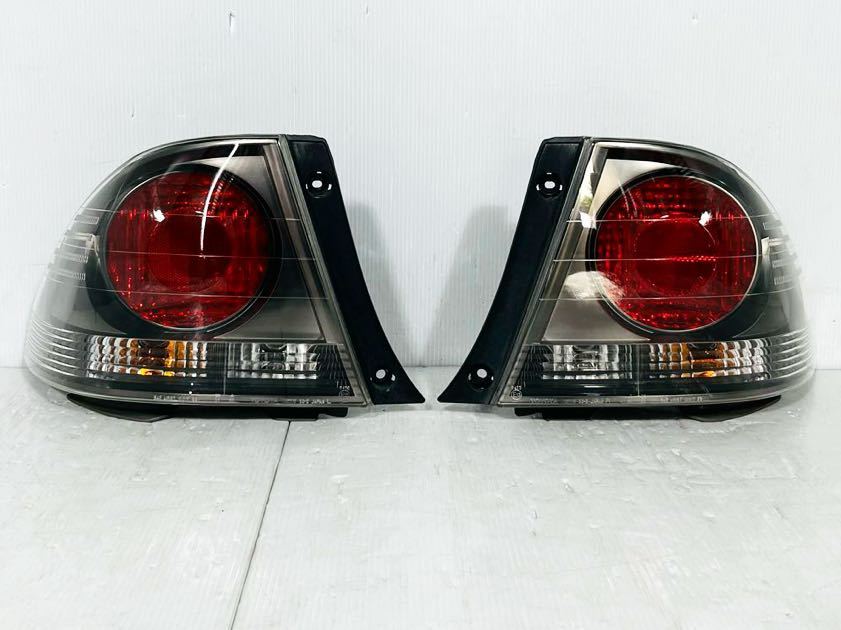 トヨタ アルテッツァ SXE10 テールライト左右セット アルテッツァ