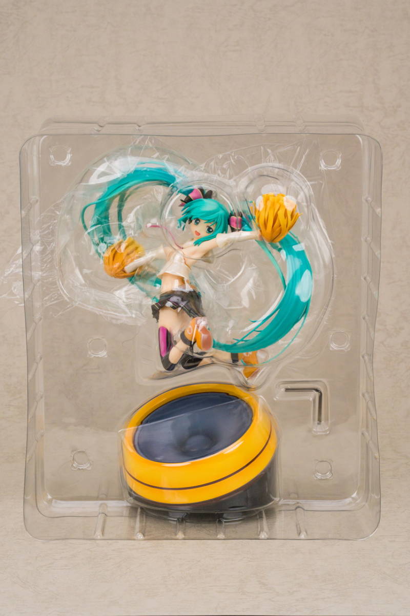 中古品】初音ミク Cheerful Ver. 1/8 完成品フィギュア