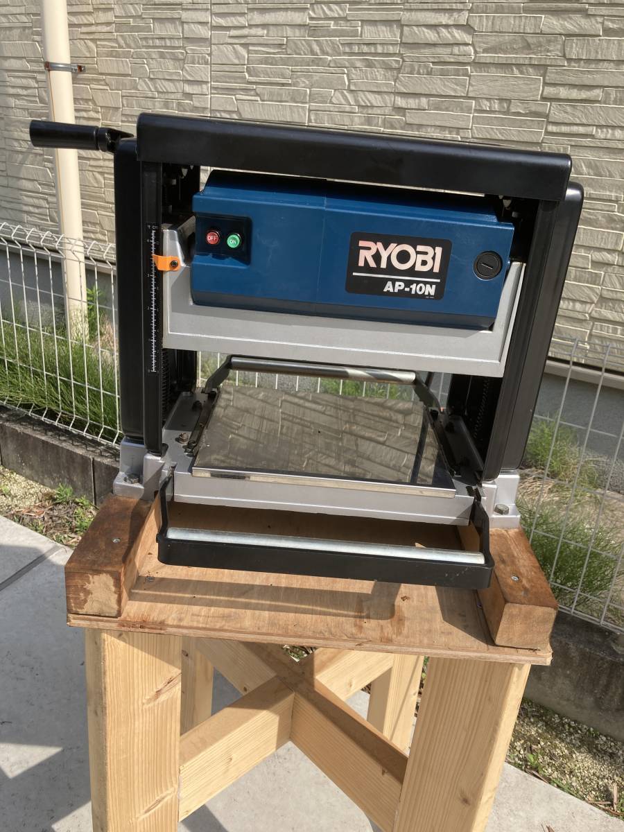 RYOBI リョービ自動カンナ AP-10N 取説、付属部品付き RYOBI リョービ自動カンナ AP-10N 取説、付属部品付き