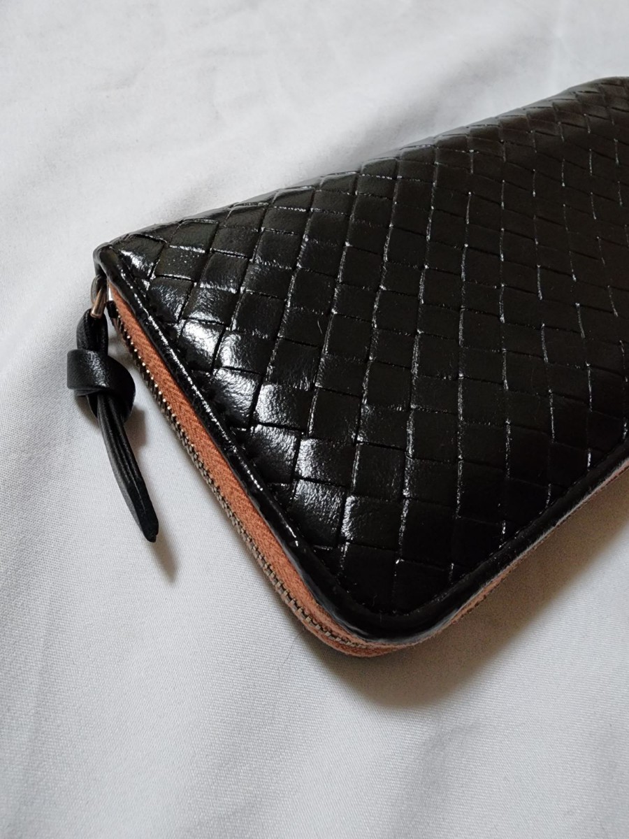 美品✨️ボッテガヴェネタ 長財布 黒 イントレチャート ラウンドジップ ボッテガヴェネタ ジップアラウンドウォレット イントレチャート 長