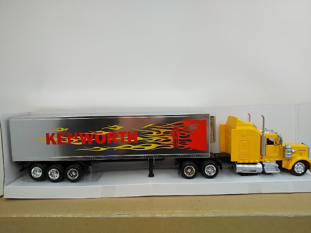 □ NewRayニューレイ 1/43 KENWORTH W900 Long Hauler ケンワース