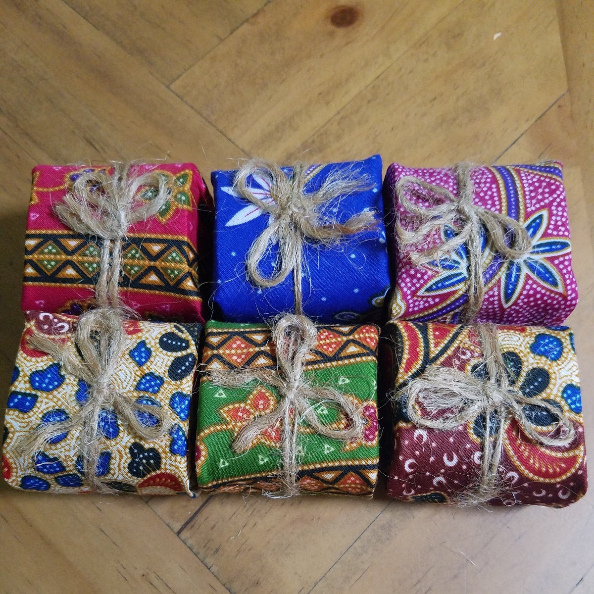 マレーシア産　高級なまこ石鹸【Harmony World】　100g 6個