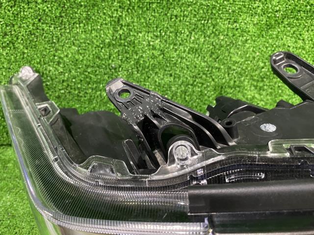 アルファード DBA-AGH30W 右ヘッドランプASSY スタンダード 30/1~ 58-89 81145-58451