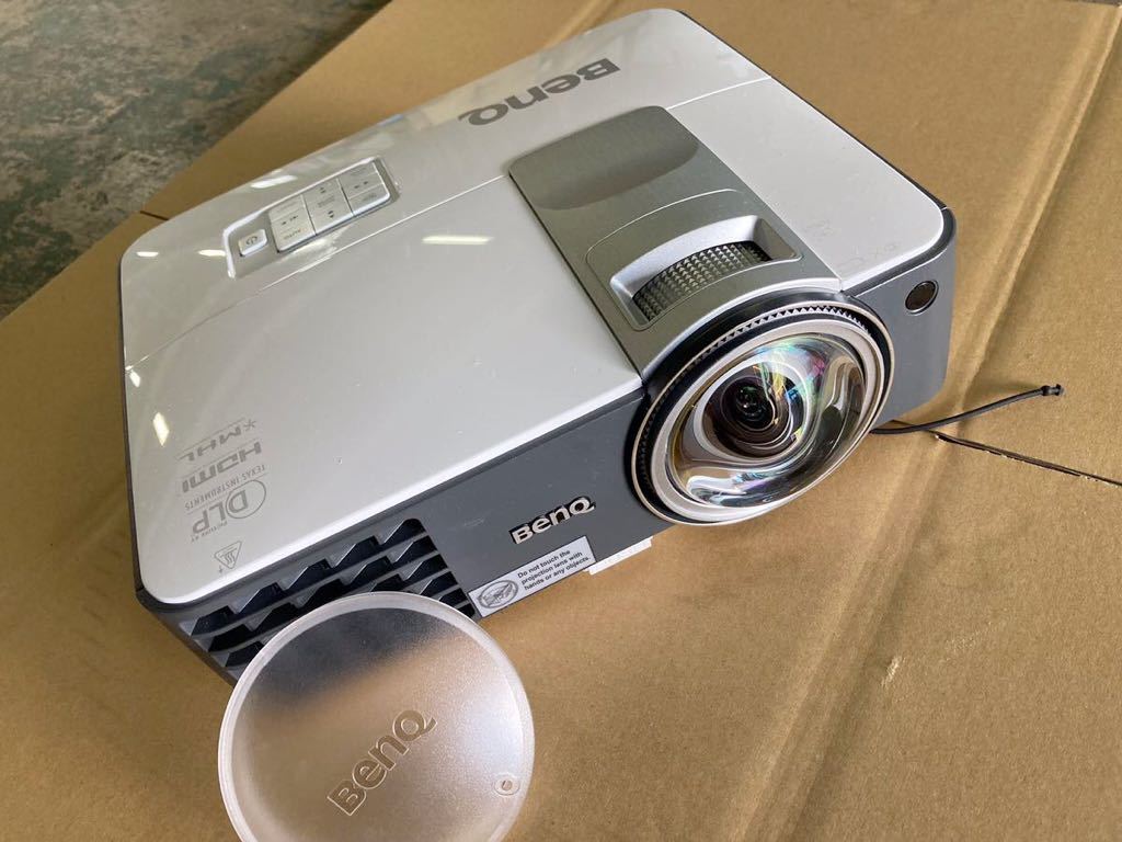 年末SALE 新品 BenQ 超短焦点 使用時間257hプロジェクター MW824ST