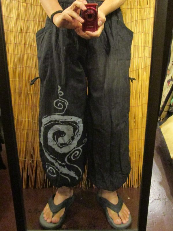 Ｆ１円 新品 男女兼用 黒色 コットン ぐるぐる 渦巻きペイント ふんわり アラジンパンツ タイパンツ エスニック アジアン ダンス まじゃむ