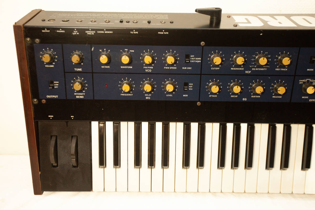 純正ハードケース付き！KORG ヴィンテージシンセ☆KORG polysix