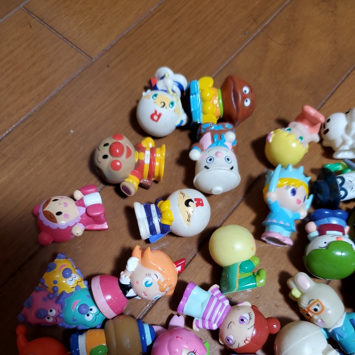 100%新品，低価 アンパンマン　ソフビ　指人形
