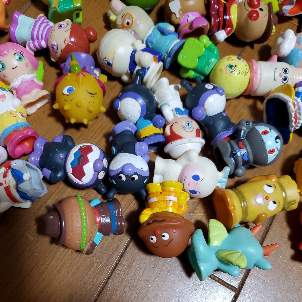 100%新品，低価 アンパンマン　ソフビ　指人形