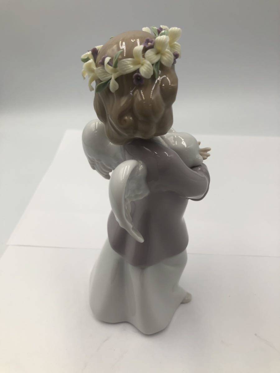 A/214054】リヤドロ LLADRO 天使の宝物 うさぎを抱いた少女 01007197